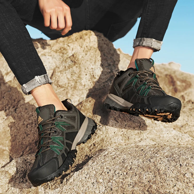 HIKEUP Breathable Sneakers