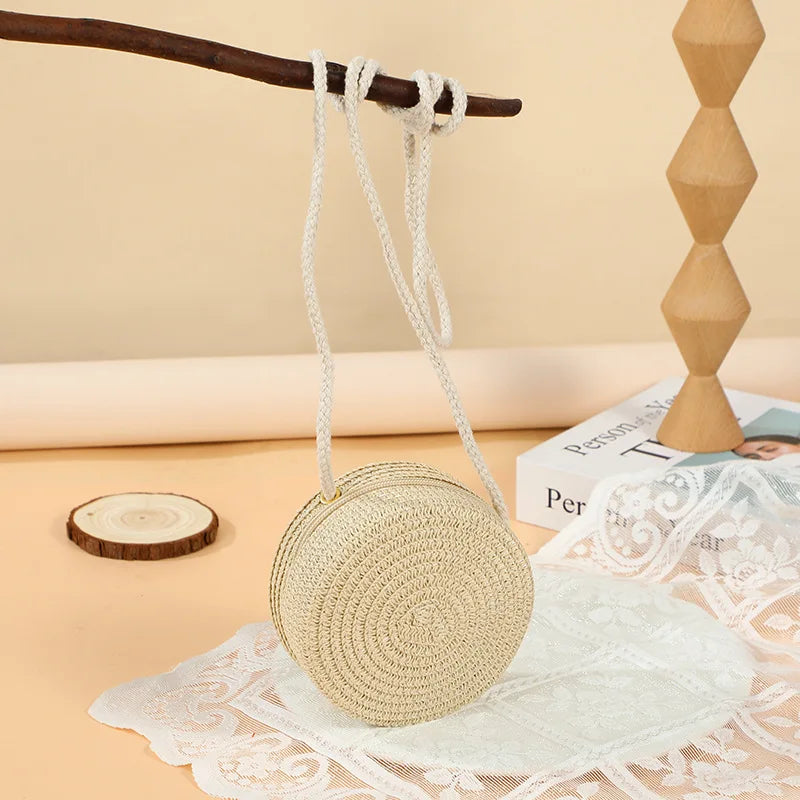 Minimalist Straw Bag